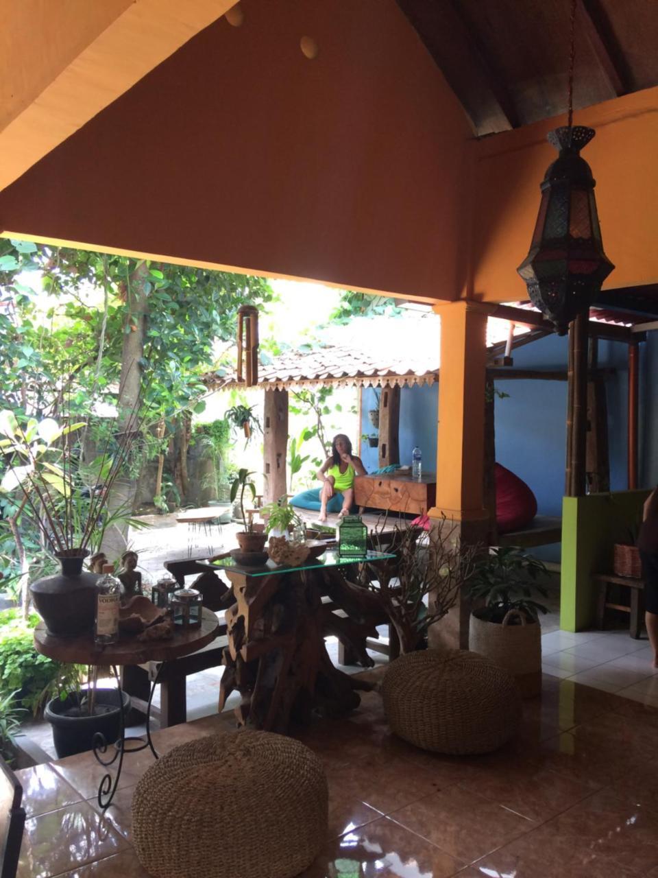 Nextdoor Homestay Yogyakarta Eksteriør billede