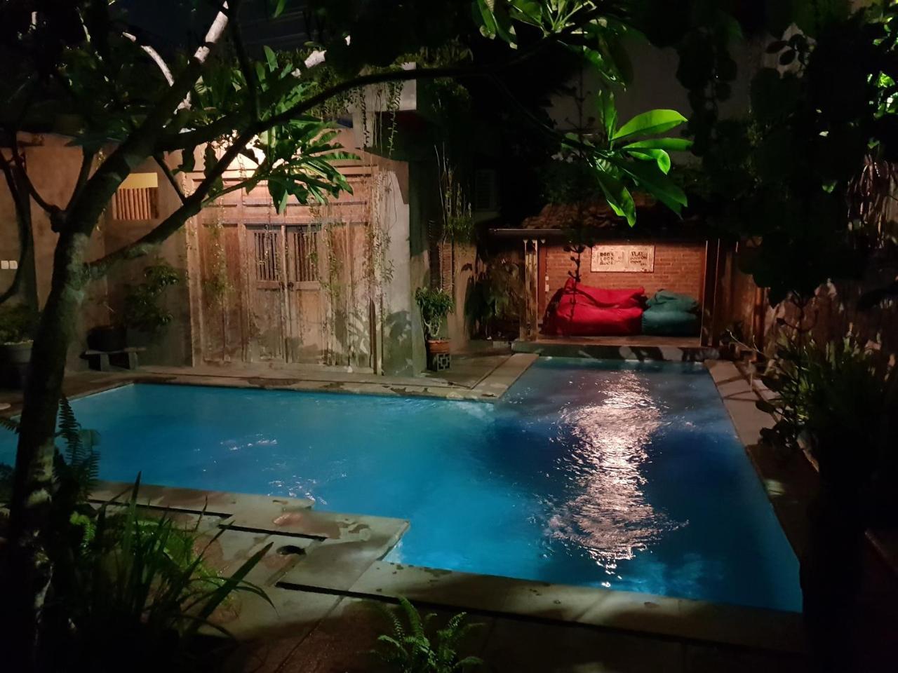 Nextdoor Homestay Yogyakarta Eksteriør billede